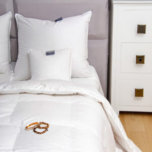 QUEEN poduszka, puch 100%